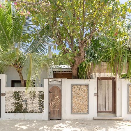 Brickwood Ganduvaru Private Villas Rasdhoo Bagian luar foto