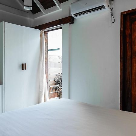 Brickwood Ganduvaru Private Villas Rasdhoo Bagian luar foto
