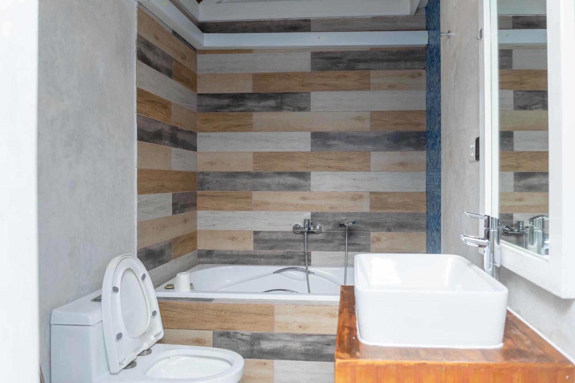 Brickwood Ganduvaru Private Villas Rasdhoo Bagian luar foto