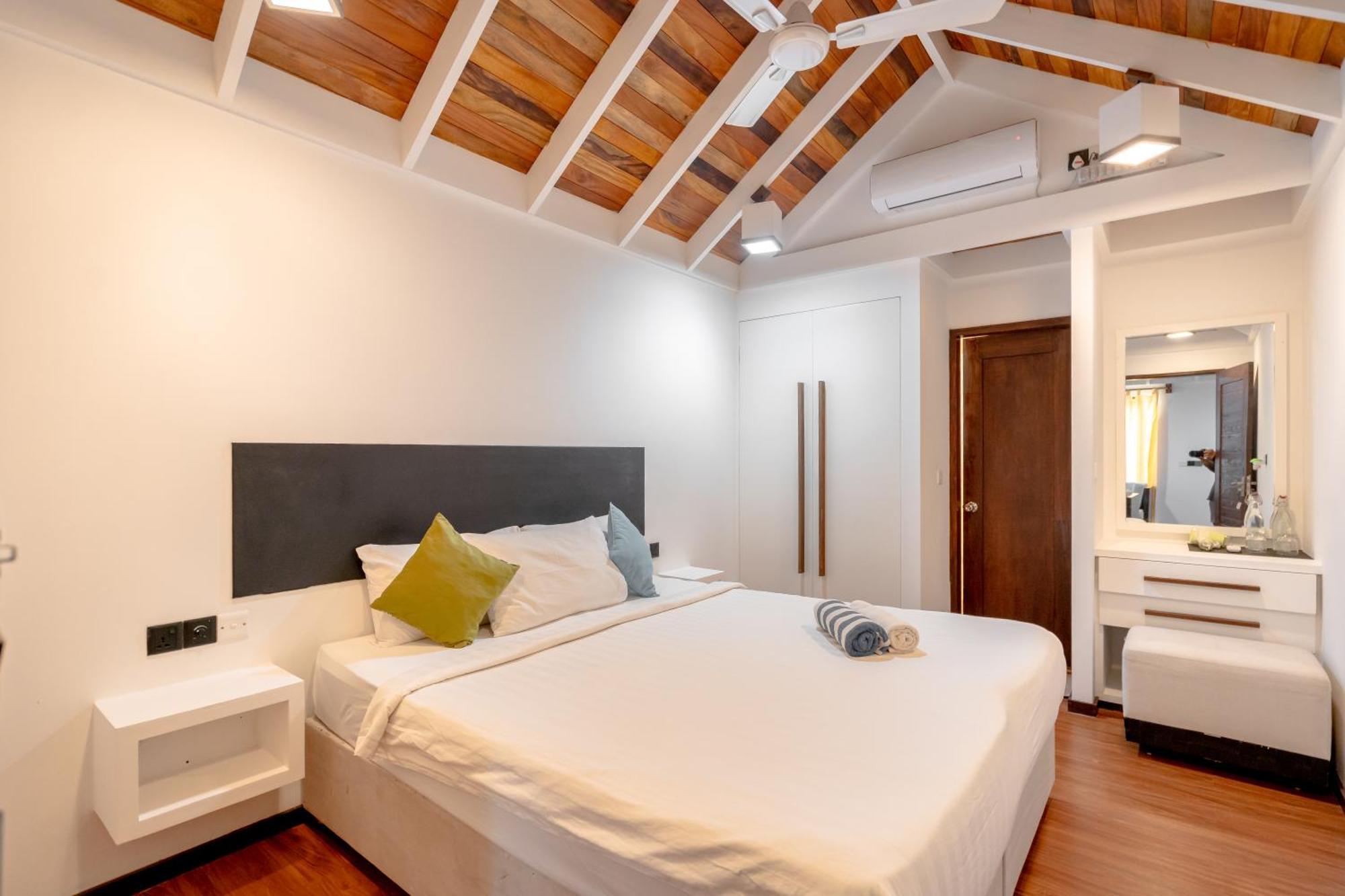 Brickwood Ganduvaru Private Villas Rasdhoo Bagian luar foto