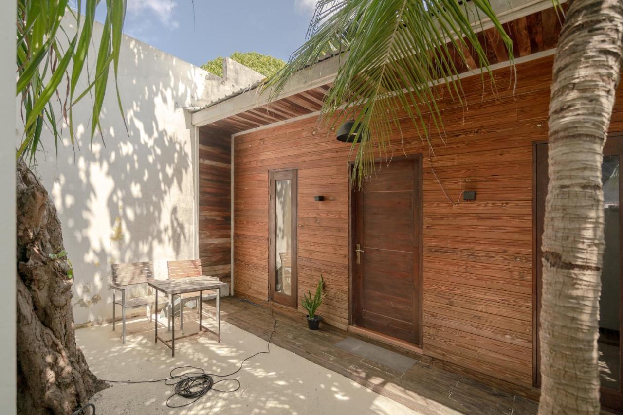 Brickwood Ganduvaru Private Villas Rasdhoo Bagian luar foto